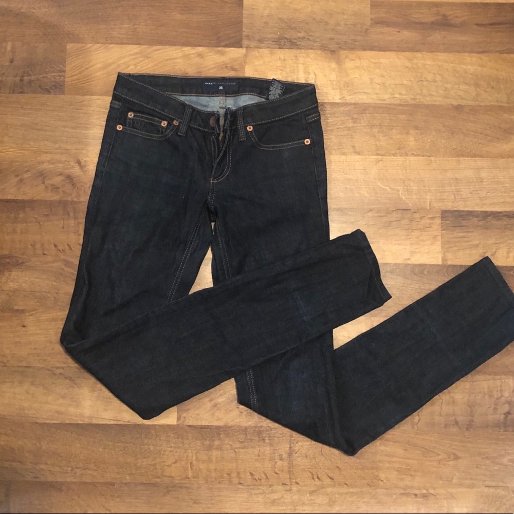 MARC JACOBS Straight Leg Jeans - 26
